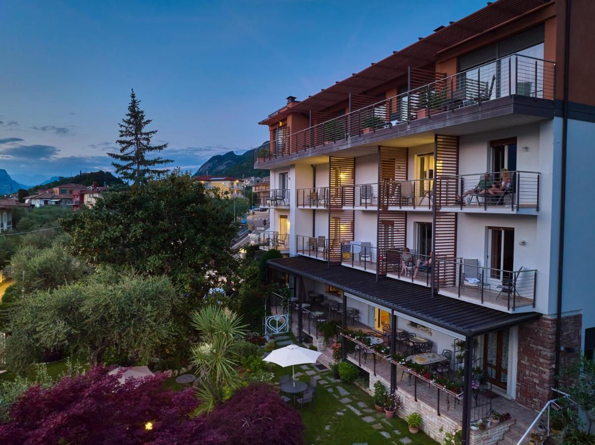 Eco Hotel Ariston 말세진느 외부 사진